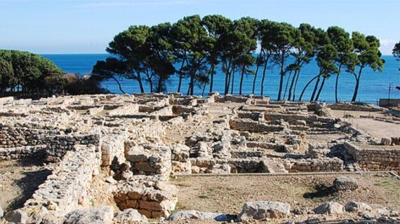 Detalle del yacimiento de Ampurias Detalle del yacimiento de Ampurias