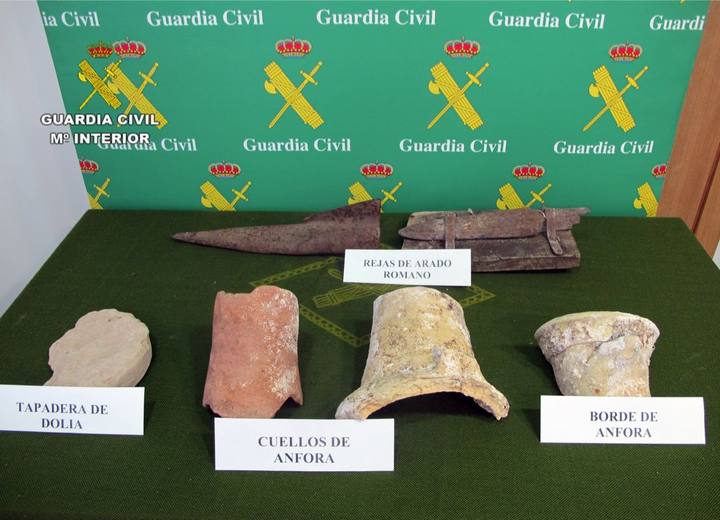 Parte de las piezas arqueológicas confiscadas en Murcia