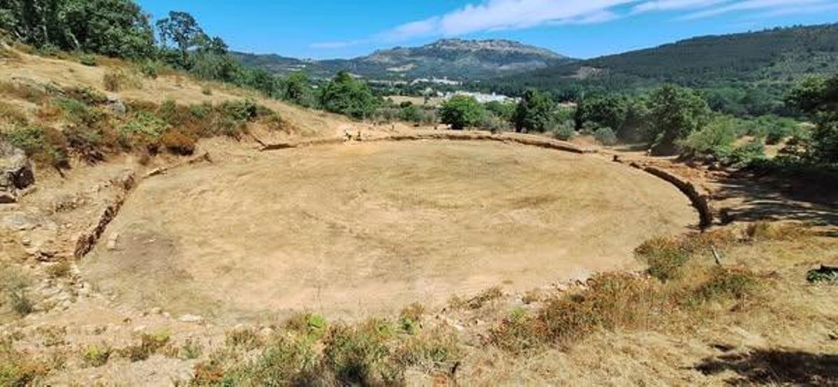 Restos del anfiteatro de Ammaia