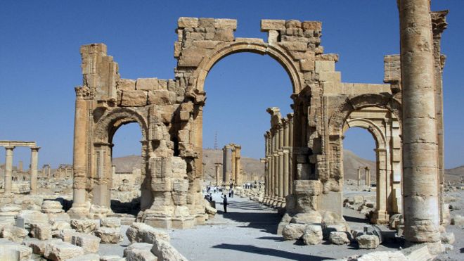 Arco del Triunfo, Explosión en Palmira