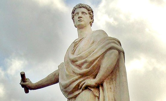 Monumento a Balbo el Menor en Cádiz