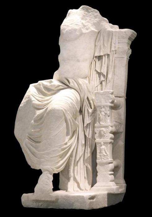 Parte de la escultura de Calígula