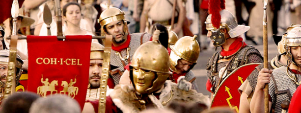 Legionarios desfilando en Arde Lucus