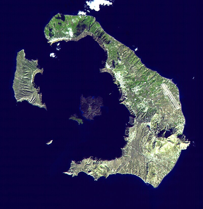 Plano de la isla de Santorini cuya explosión causó la destrucción de los palacios minoicos