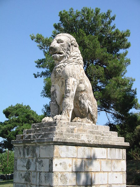 León colosal que podría haber coronado la tumba León colosal que podría haber coronado la tumba