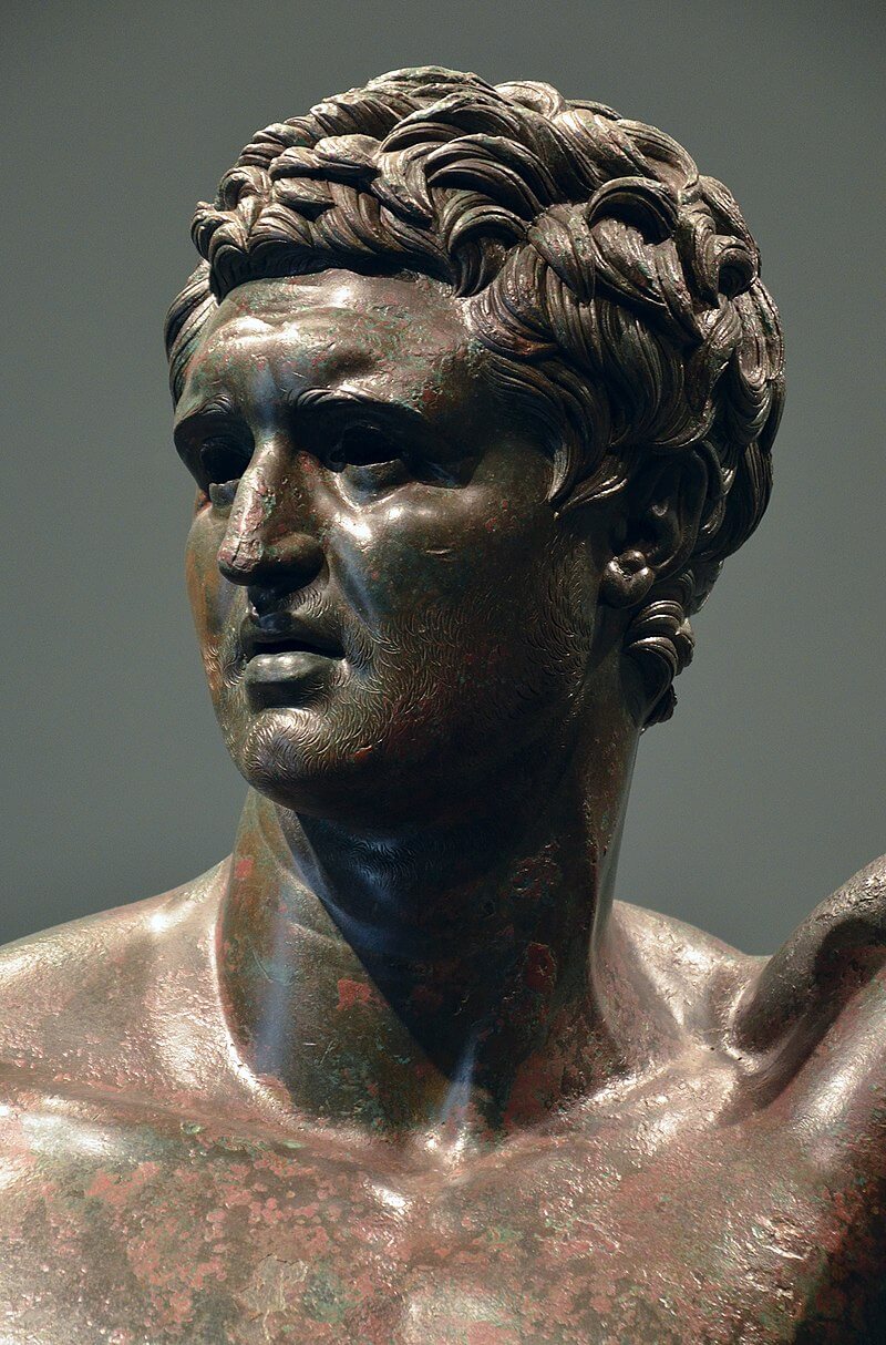 Escultura de un príncipe helenístico que durante mucho tiempo se atribuyó a Escipión Emiliano