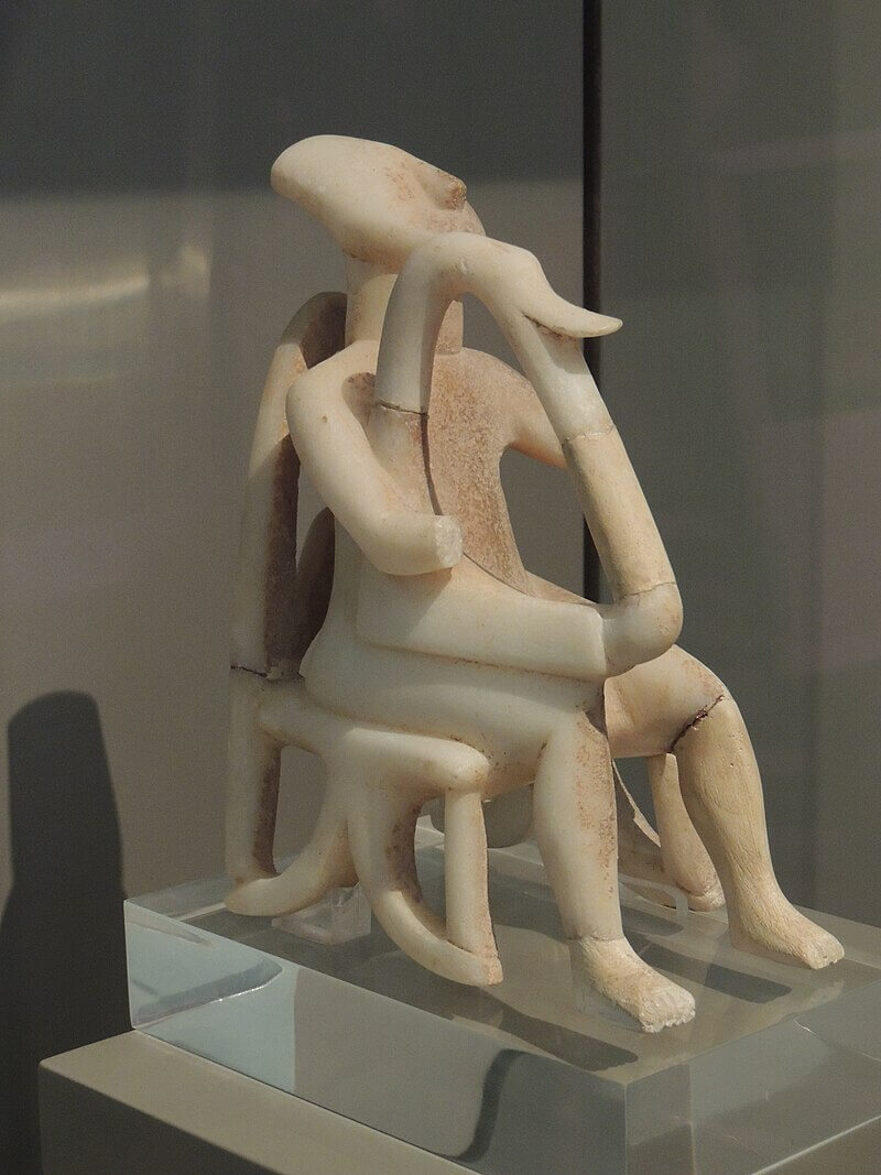 Harpista escultura cicládica