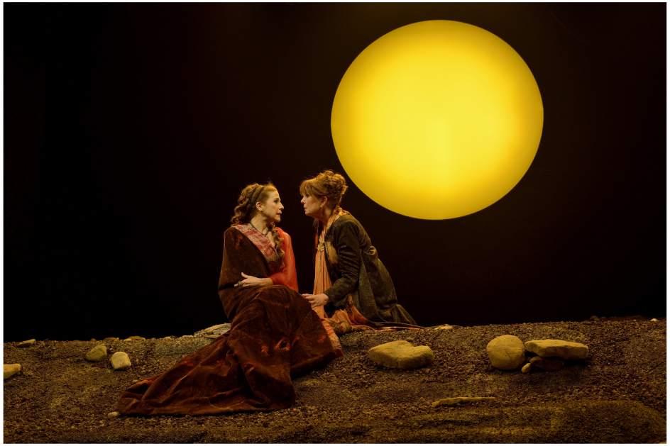 Escena de Fedra dirigida por Sergi Belbel