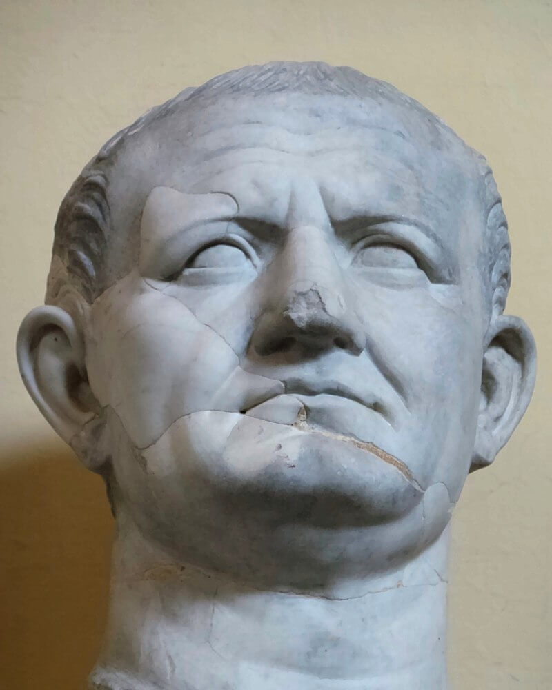 Busto de Vespasiano, constructor del Coliseo