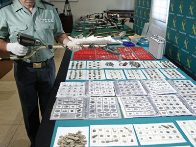 Restos arqueológicos recuperados por la Guardia Civil
