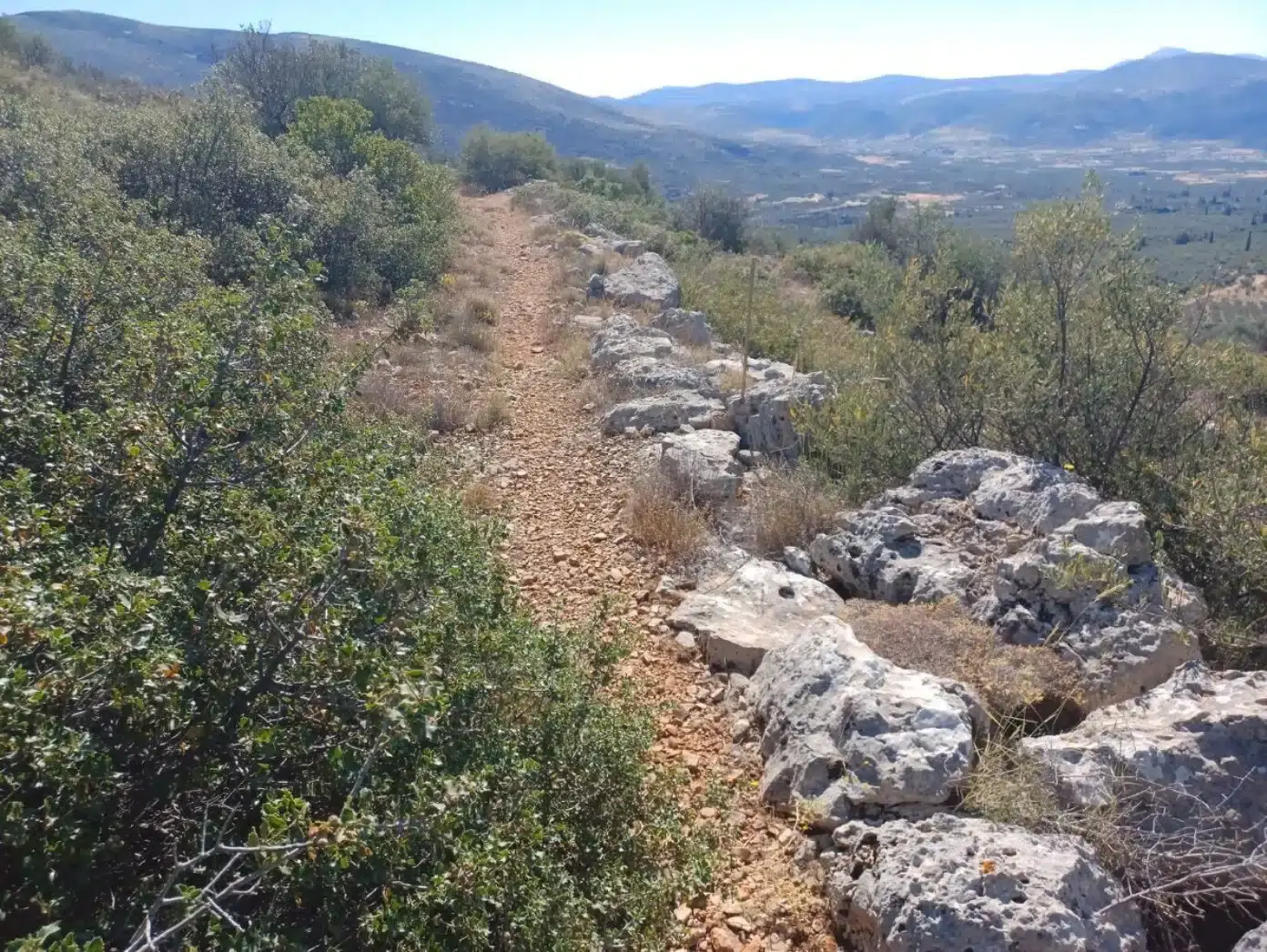 Carretera que unía Micenas con otros enclaves urbanos de la Edad del Bronce