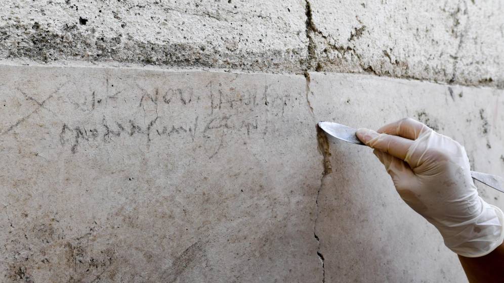 Inscripción hallada en la Regio V de Pompeya