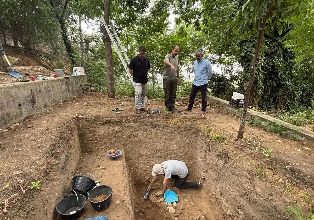 Excavaciones en los restos romanos de Coria del Río