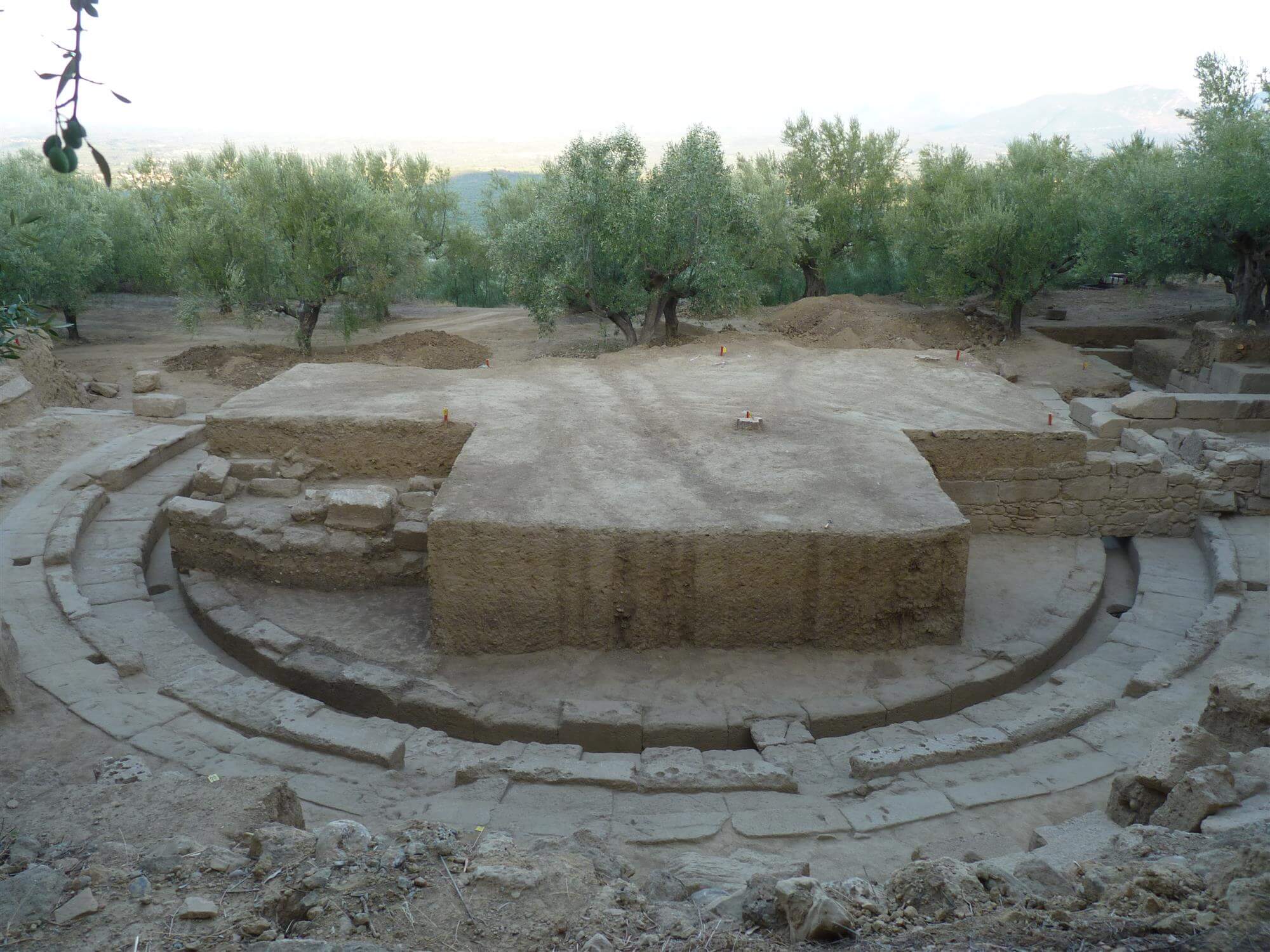 Restos del teatro griego excavado en Mesenia
